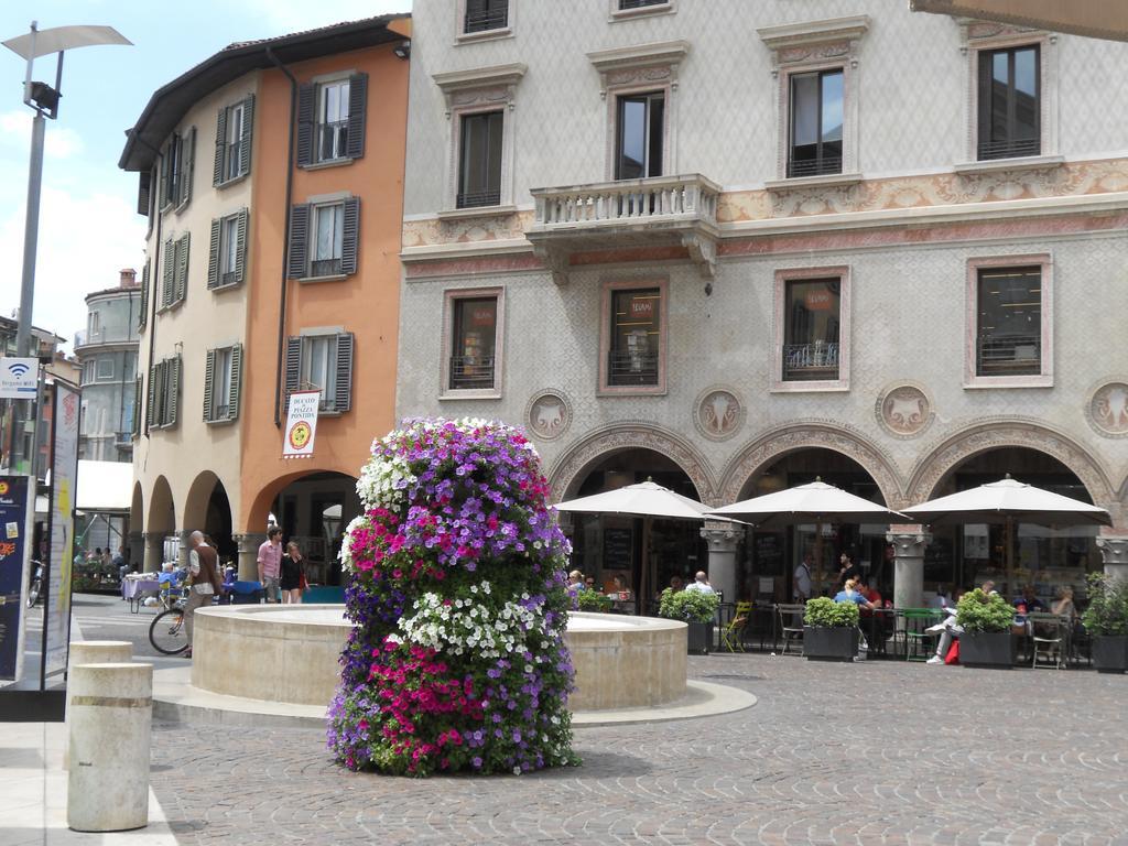 Apartment Bergamo Centro Storico Ruang foto