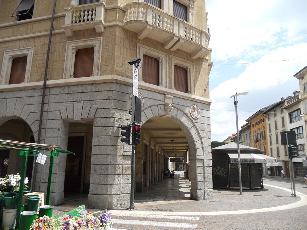Apartment Bergamo Centro Storico Ruang foto